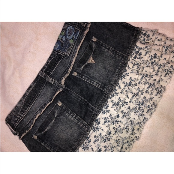 Guess Skirt - Picture 4 of 4